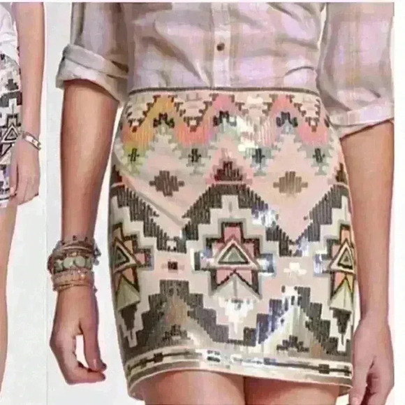 Express Skirt - Picture 1 of 6